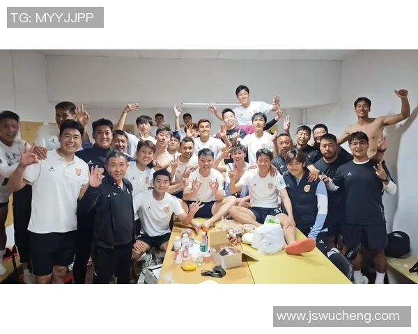 穿2号足球明星的传奇之路与场上风采的完美结合